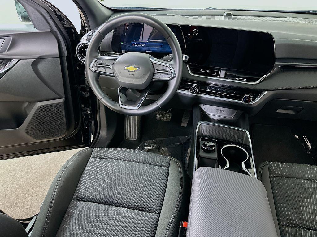 used 2026 Chevrolet Equinox car, priced at $26,296