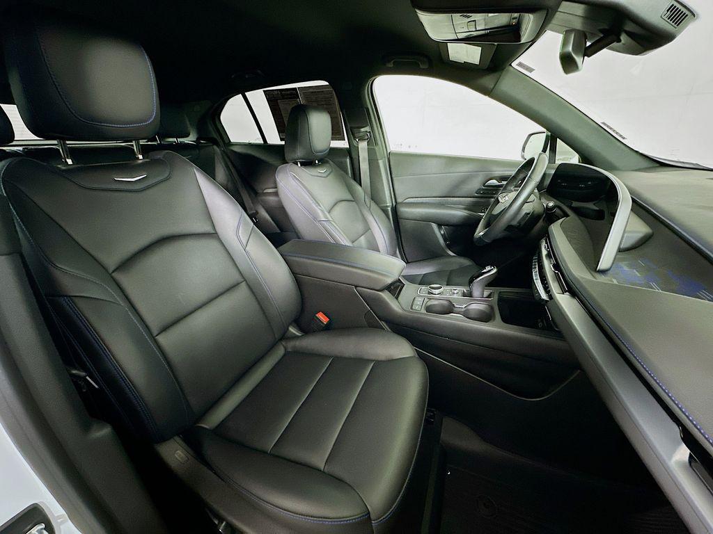 used 2024 Cadillac XT4 car, priced at $32,690
