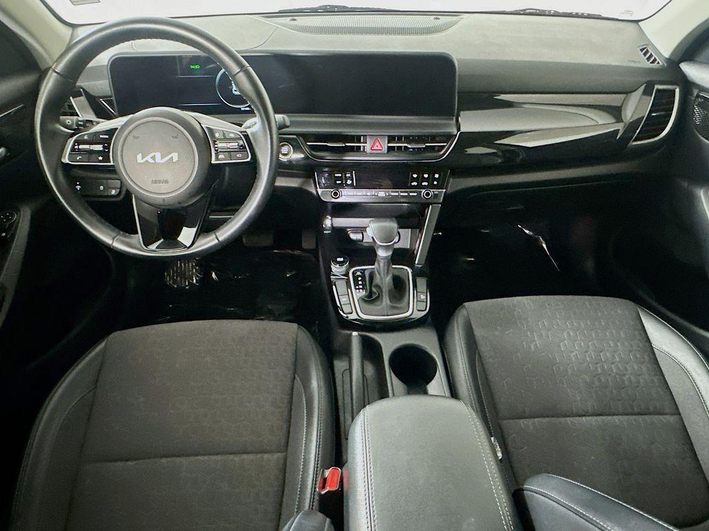 used 2024 Kia Seltos car, priced at $21,990