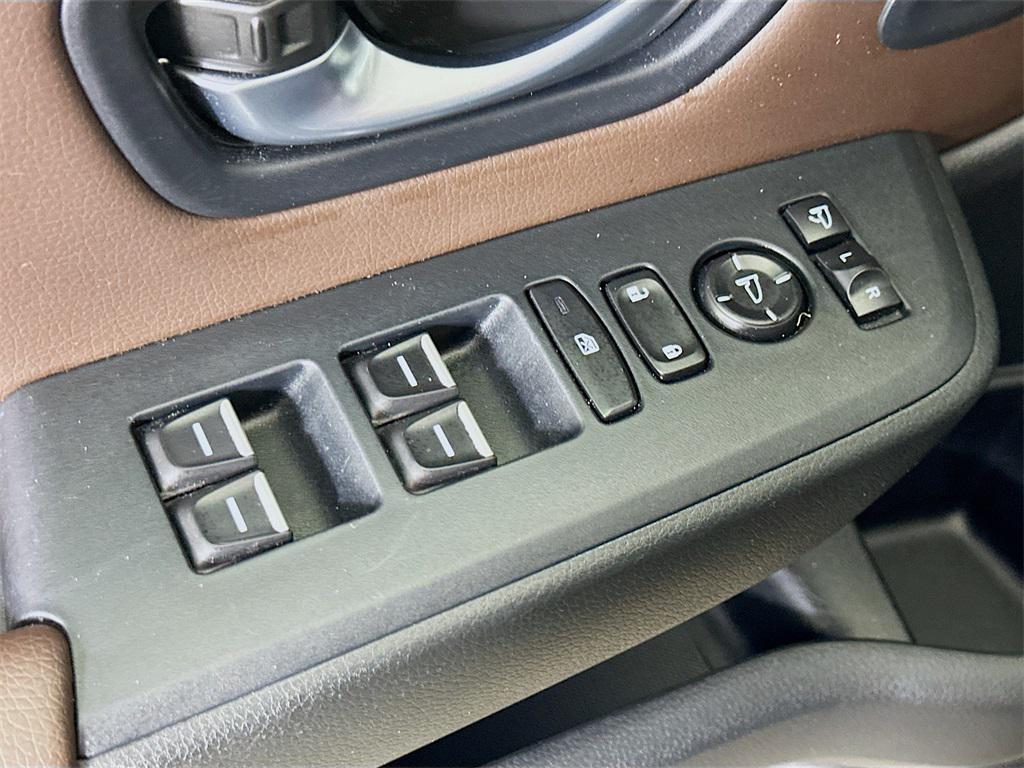 used 2024 Honda Pilot car, priced at $39,999