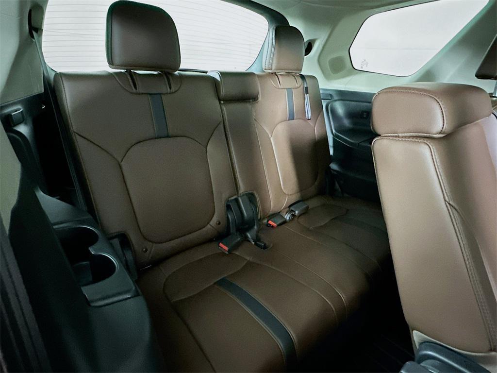 used 2024 Honda Pilot car, priced at $39,999