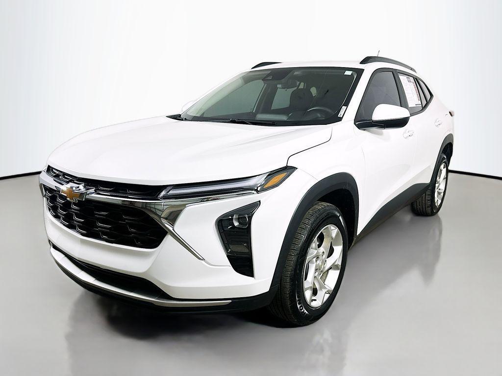 used 2024 Chevrolet Trax car, priced at $21,056