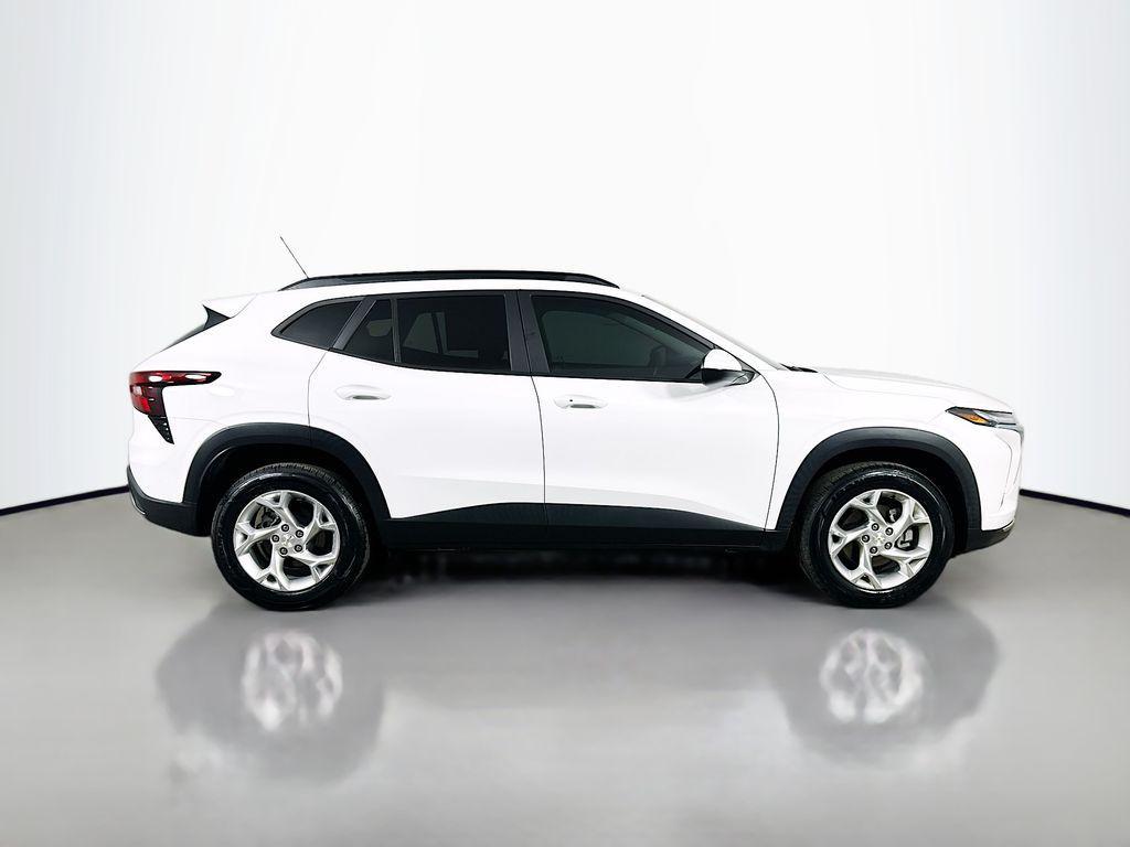 used 2024 Chevrolet Trax car, priced at $21,056