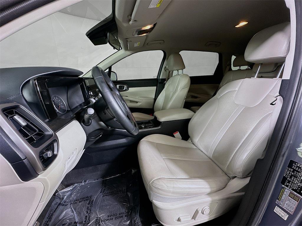 used 2022 Kia Sorento car, priced at $22,767