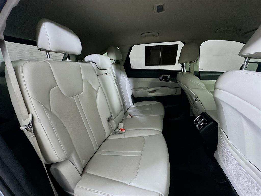 used 2022 Kia Sorento car, priced at $22,767
