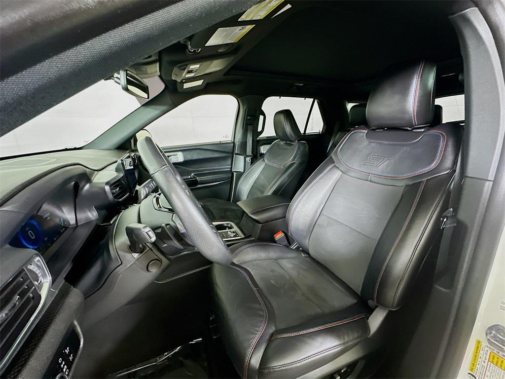 used 2023 Ford Explorer car, priced at $41,006