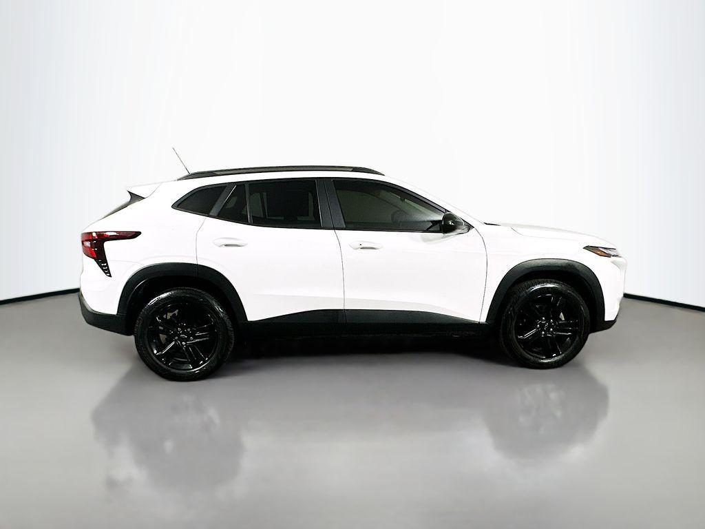 used 2024 Chevrolet Trax car, priced at $23,111