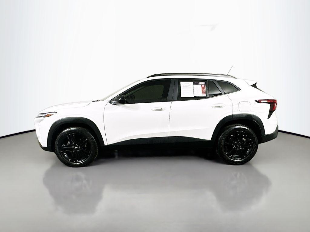 used 2024 Chevrolet Trax car, priced at $23,111