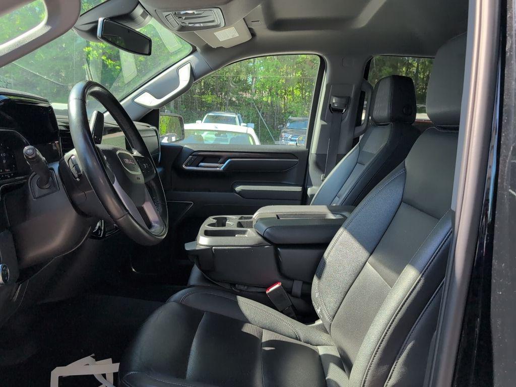 used 2025 GMC Sierra 1500 car, priced at $39,452