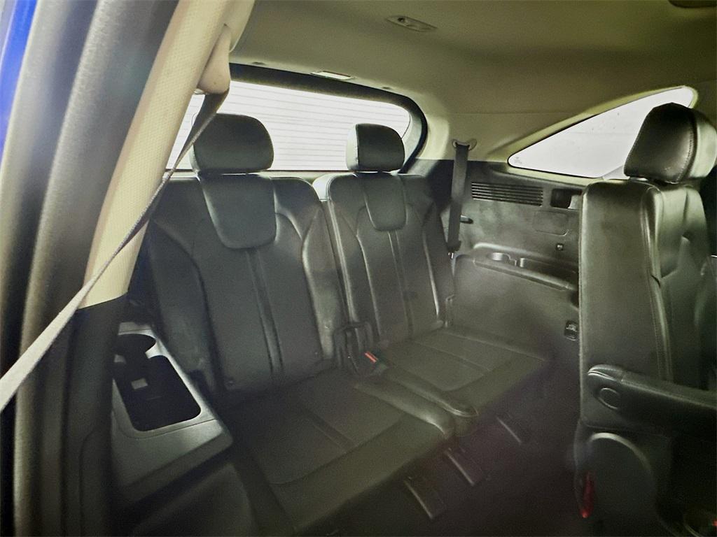 used 2021 Kia Sorento car, priced at $22,054