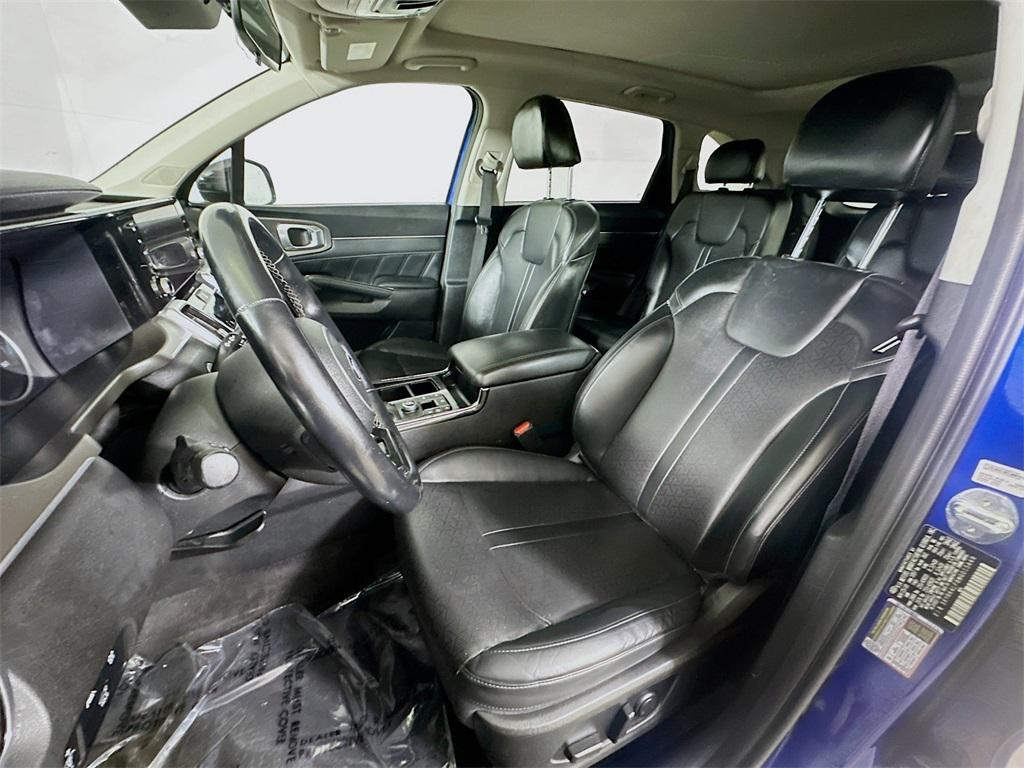 used 2021 Kia Sorento car, priced at $22,054