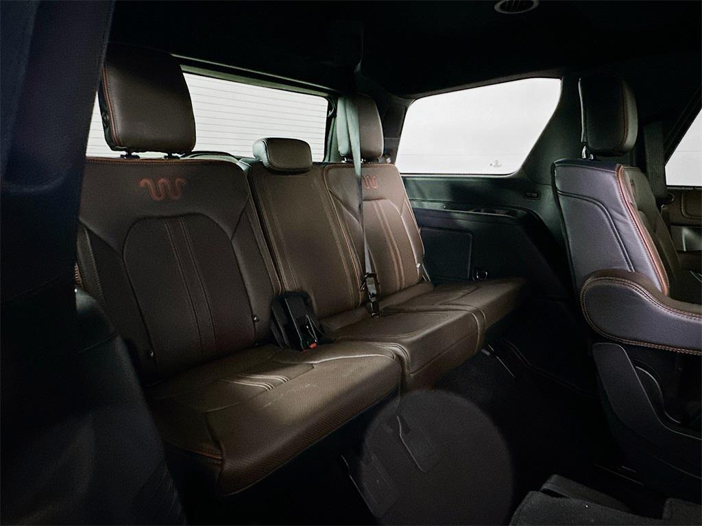 used 2021 Ford Expedition car, priced at $44,274