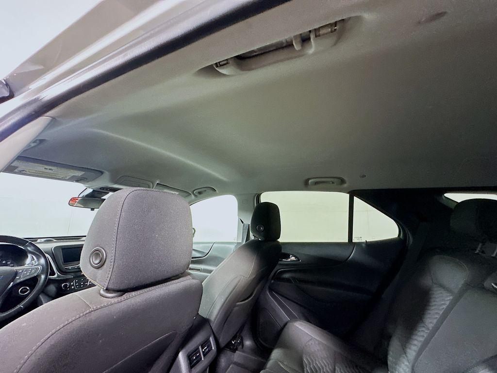 used 2021 Chevrolet Equinox car, priced at $18,290