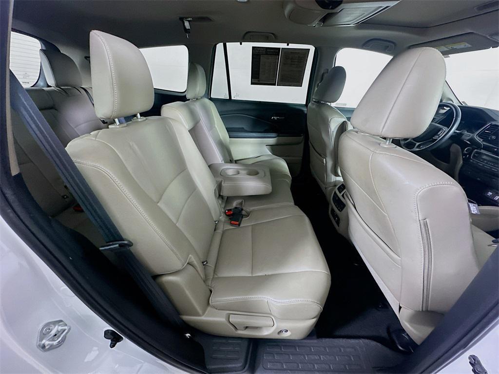 used 2022 Honda Pilot car, priced at $25,500