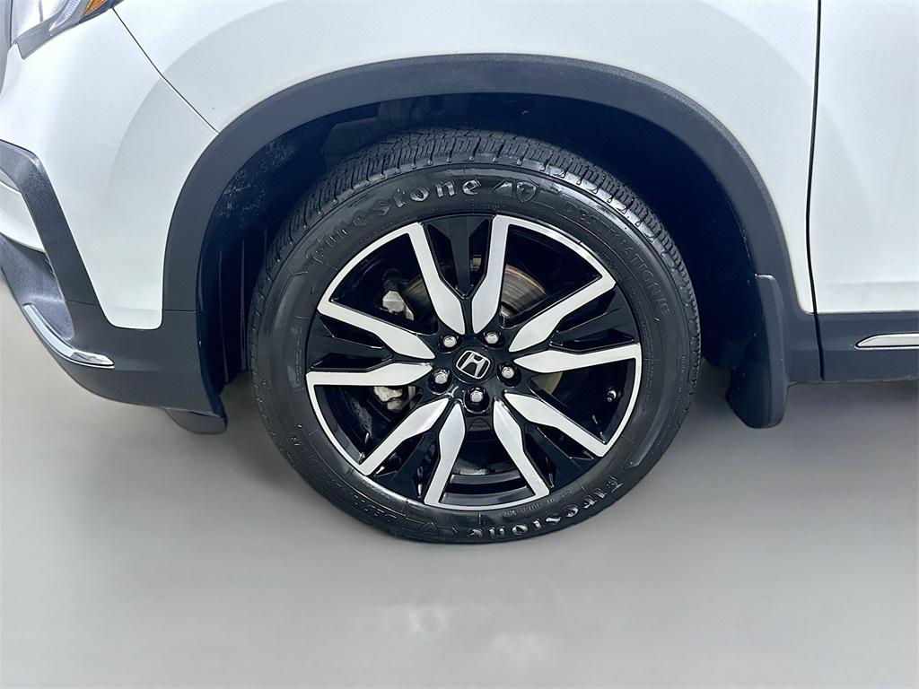 used 2022 Honda Pilot car, priced at $25,500