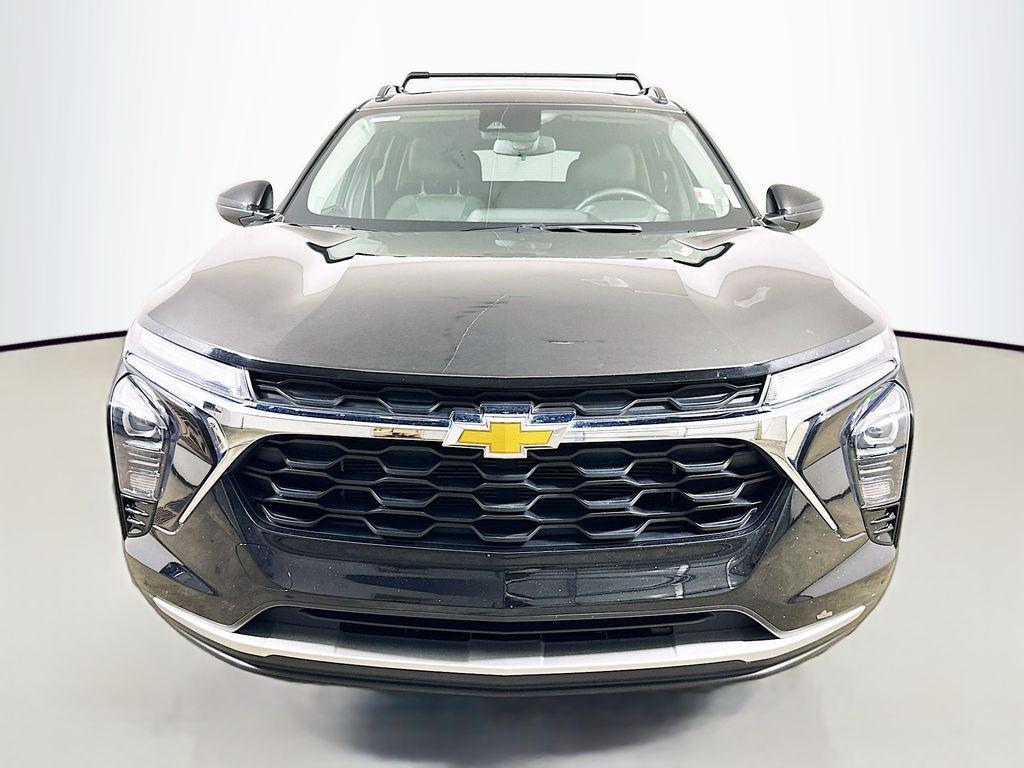 used 2025 Chevrolet Trax car, priced at $20,771