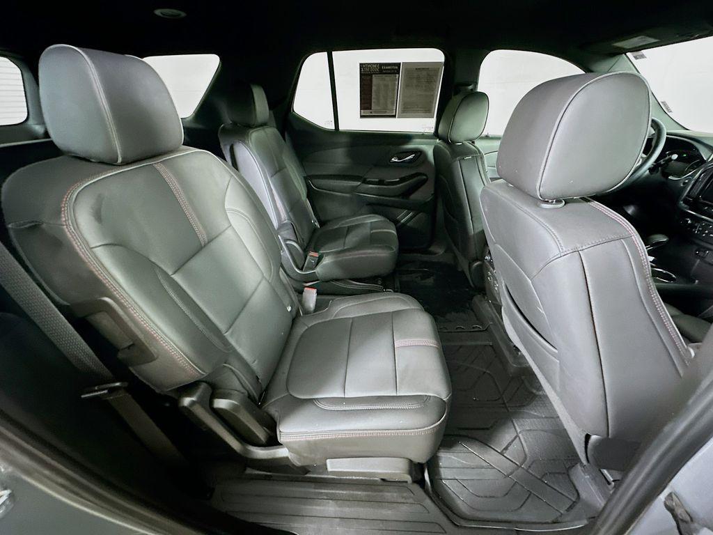 used 2023 Chevrolet Traverse car, priced at $34,165