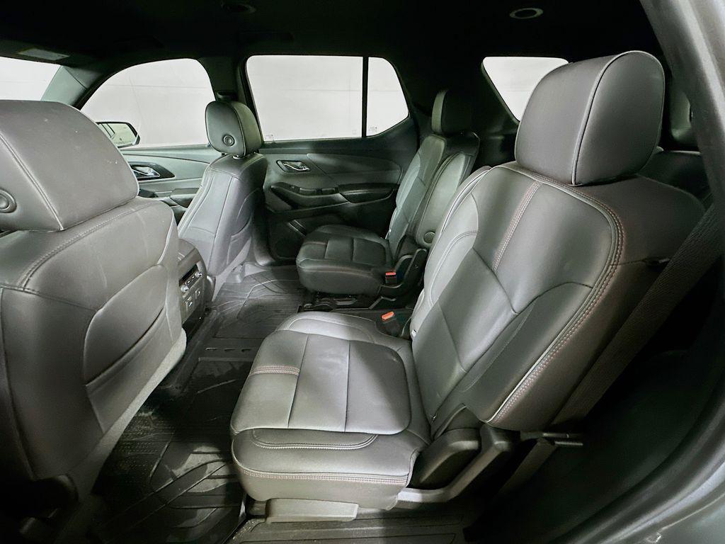 used 2023 Chevrolet Traverse car, priced at $34,165