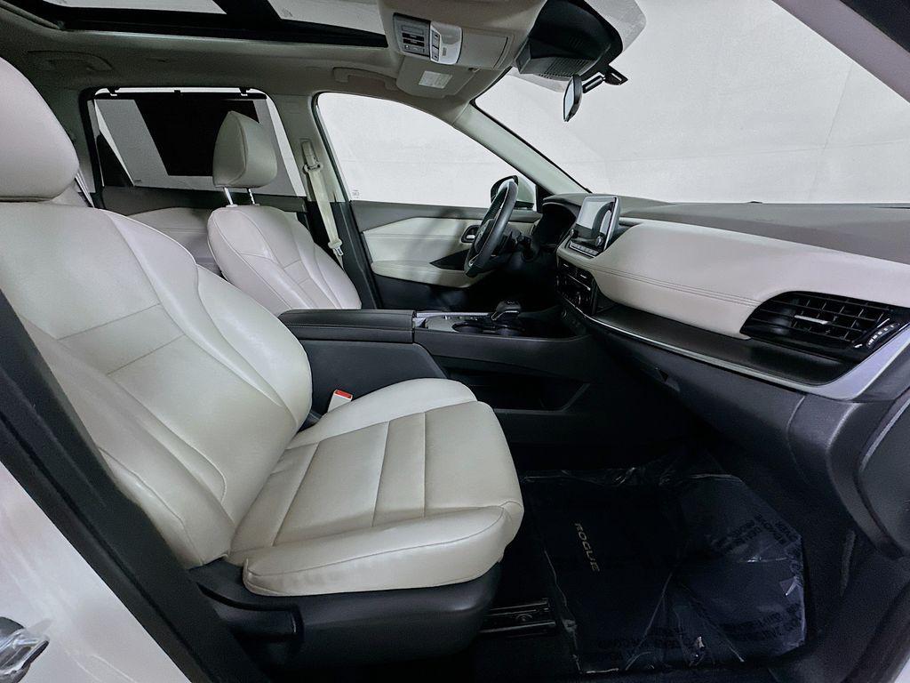 used 2022 Nissan Rogue car, priced at $18,877