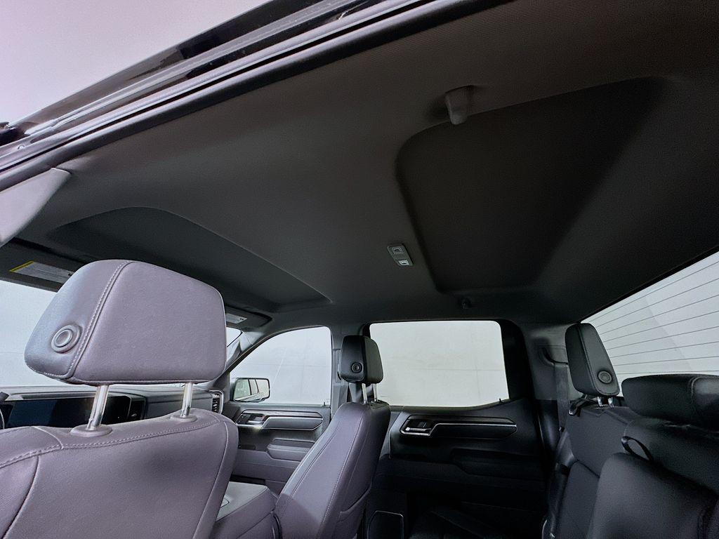 used 2025 GMC Sierra 1500 car, priced at $39,149