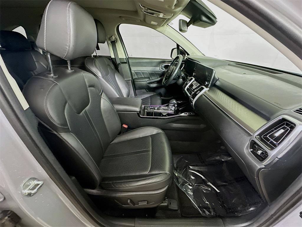 used 2023 Kia Sorento car, priced at $24,753