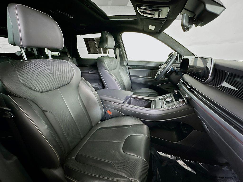 used 2024 Hyundai Palisade car, priced at $37,359