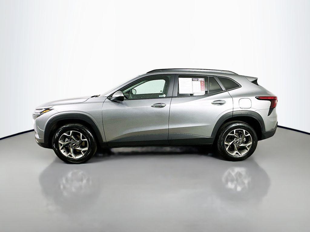 used 2025 Chevrolet Trax car, priced at $20,949