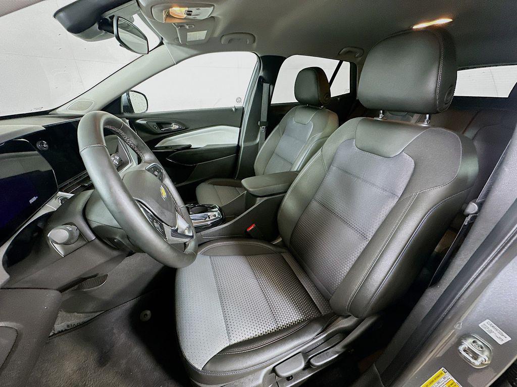 used 2025 Chevrolet Trax car, priced at $20,949