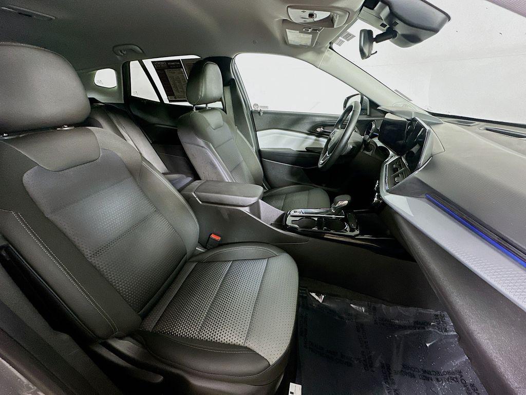 used 2025 Chevrolet Trax car, priced at $20,949
