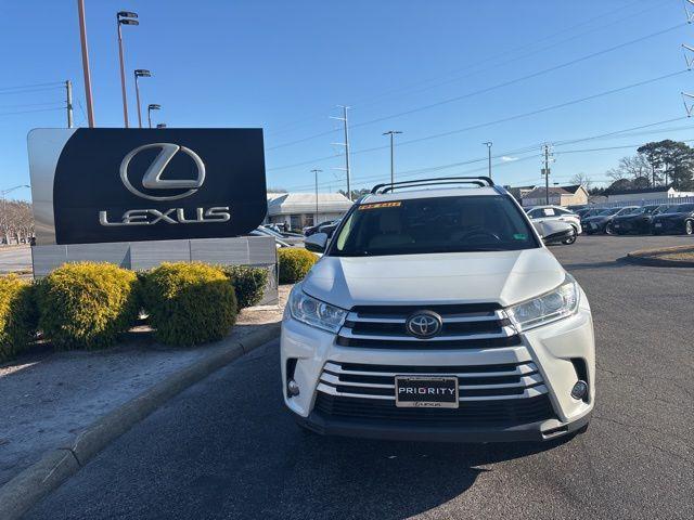 used 2019 Toyota Highlander car, priced at $20,821