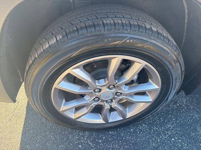 used 2024 GMC Terrain car, priced at $24,925