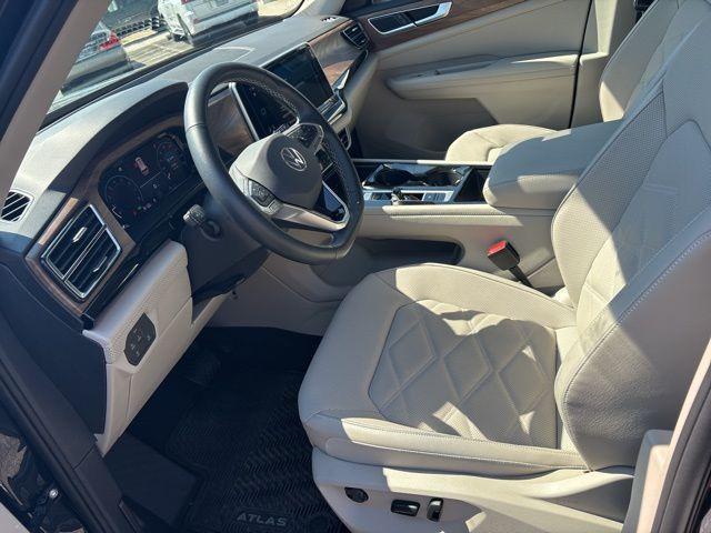 used 2024 Volkswagen Atlas car, priced at $35,200