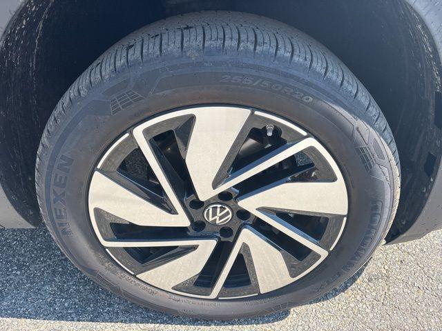 used 2024 Volkswagen Atlas car, priced at $35,200