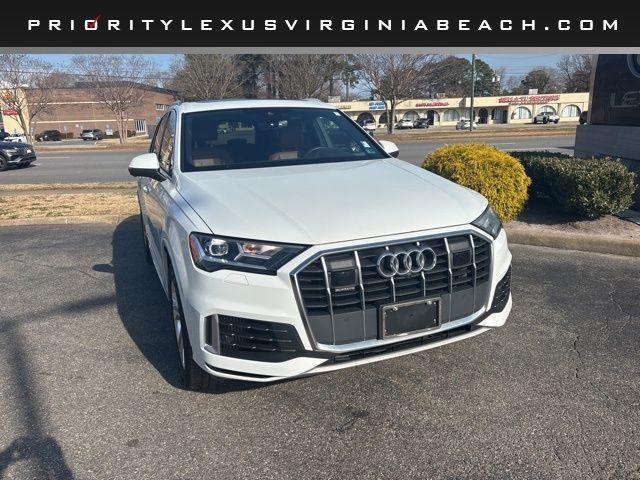 used 2023 Audi Q7 car, priced at $37,900