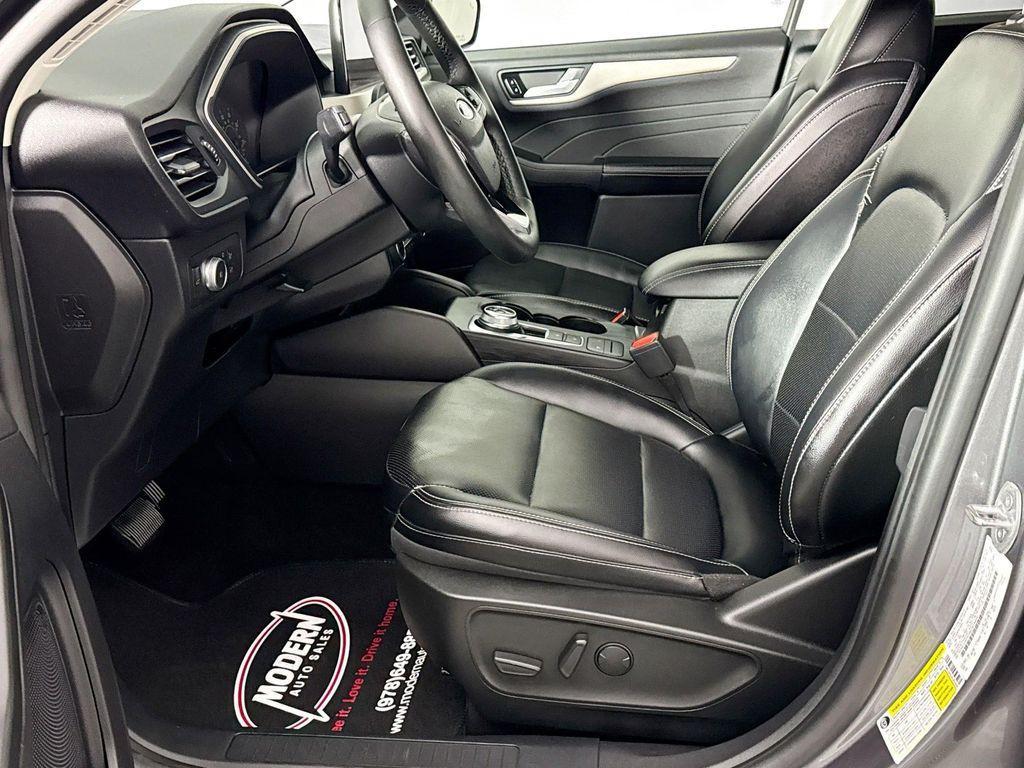 used 2022 Ford Escape car, priced at $19,250