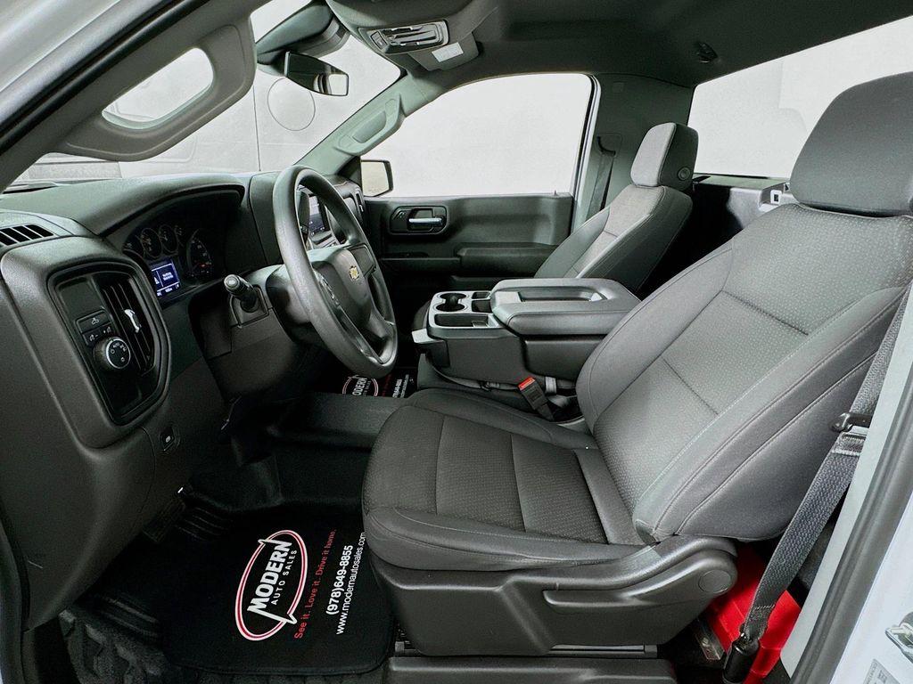 used 2024 Chevrolet Silverado 1500 car, priced at $28,980