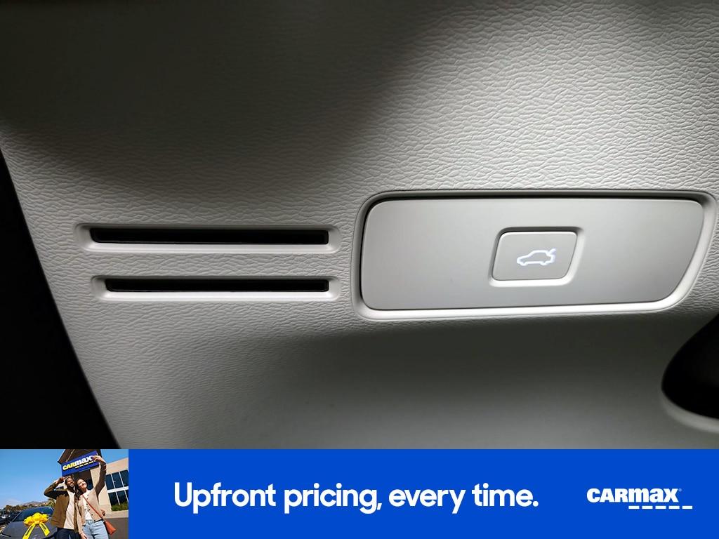 used 2025 Volvo XC40 car, priced at $34,998