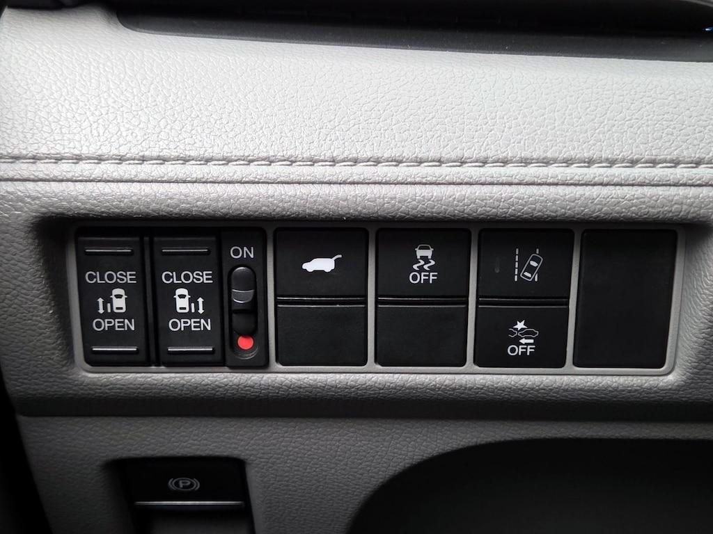 used 2018 Honda Odyssey car, priced at $25,998