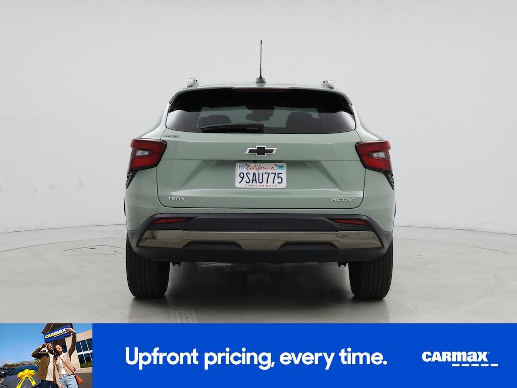 used 2025 Chevrolet Trax car, priced at $24,998