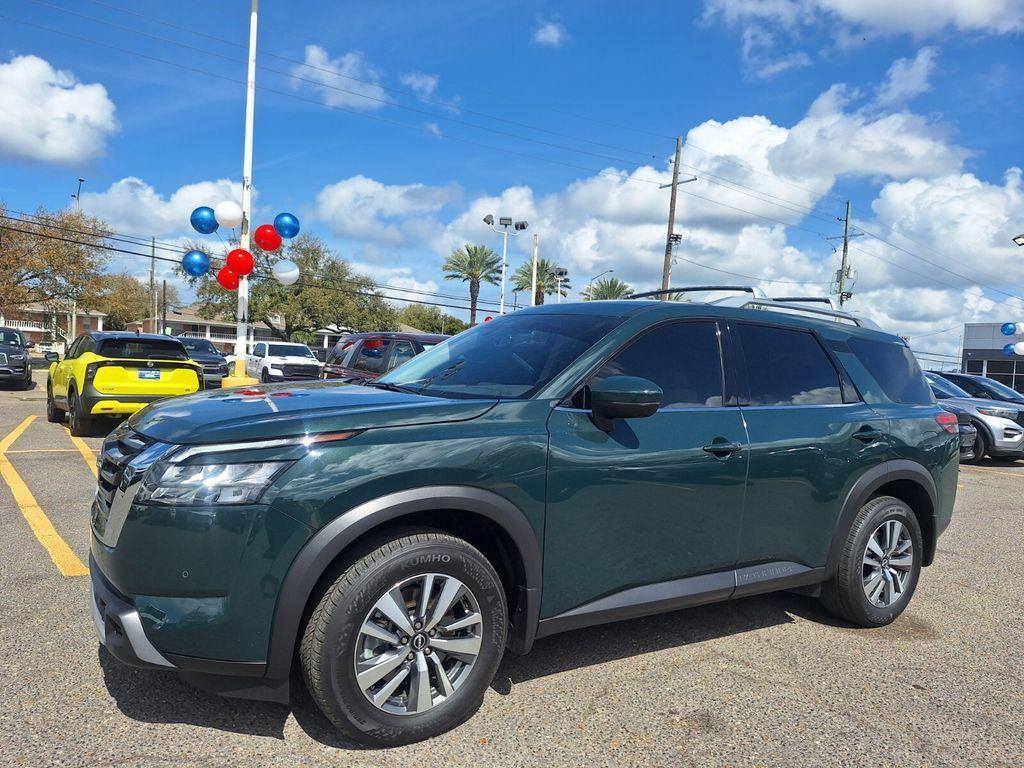 used 2025 Nissan Pathfinder car, priced at $39,995