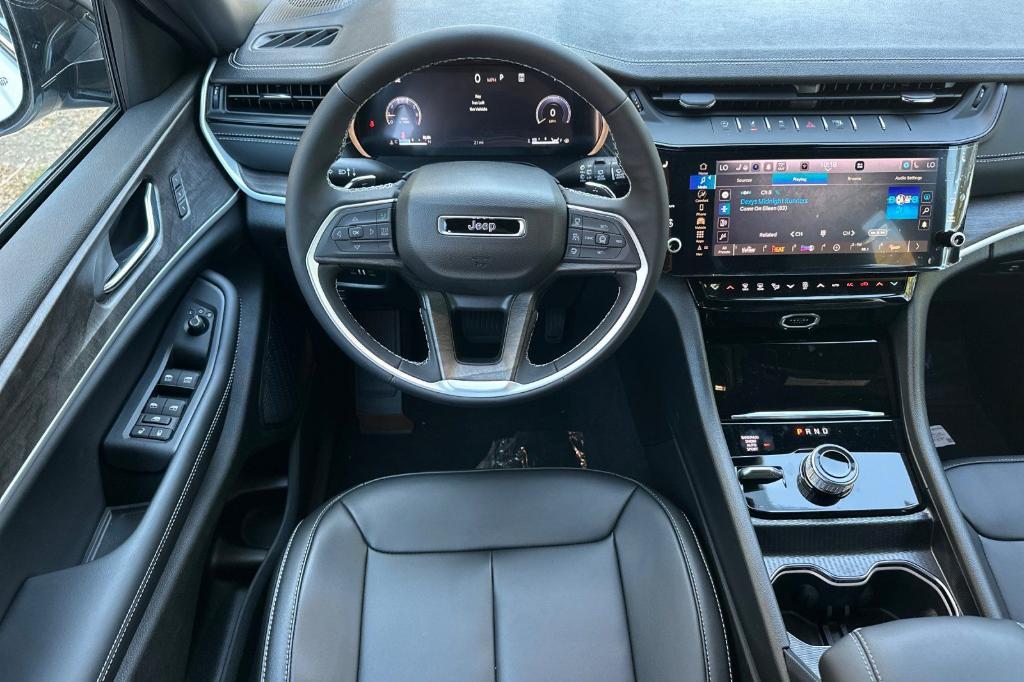 new 2026 Jeep Grand Cherokee L car, priced at $48,895