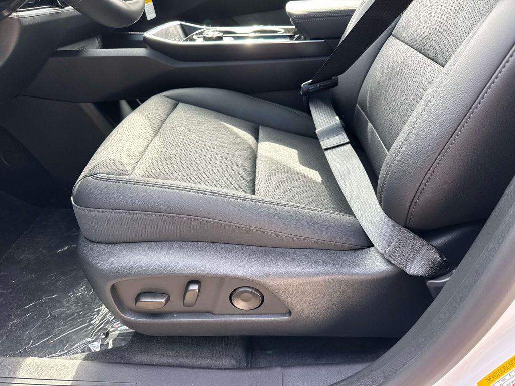 new 2026 Chevrolet Equinox car, priced at $30,620