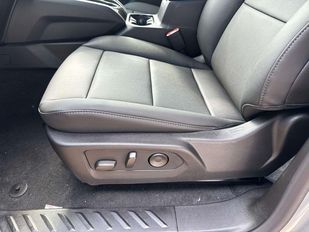 new 2026 Chevrolet Colorado car, priced at $36,055