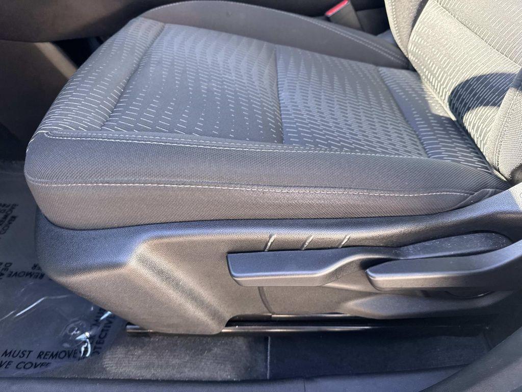 used 2025 Chevrolet Equinox car, priced at $25,499