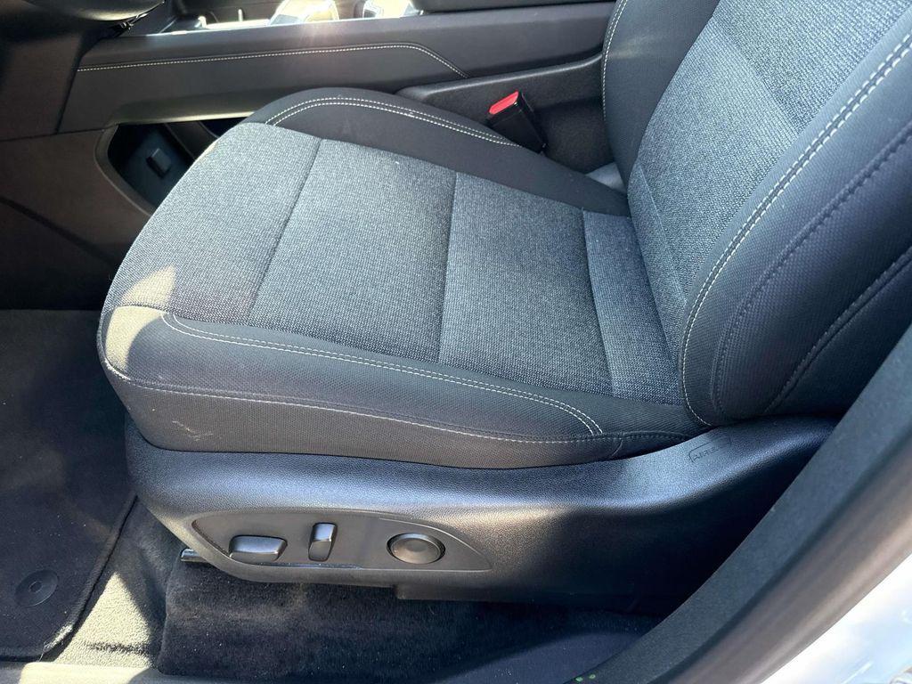 used 2025 GMC Acadia car, priced at $32,369