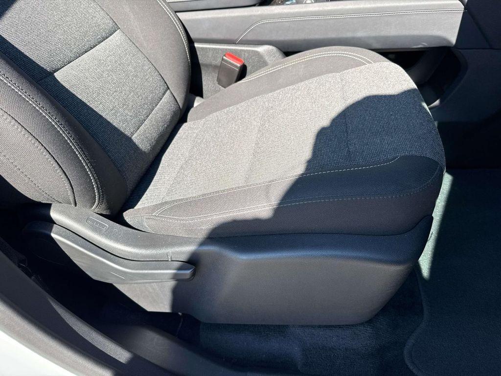 used 2025 GMC Acadia car, priced at $32,369