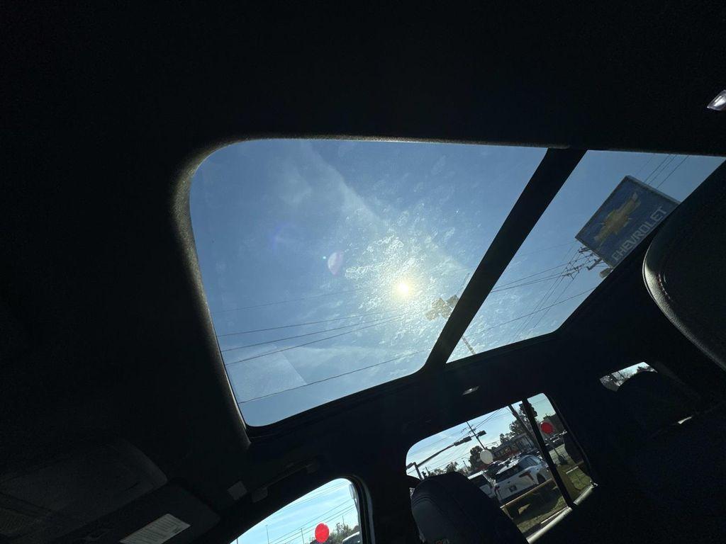 new 2026 Chevrolet Traverse car, priced at $55,980