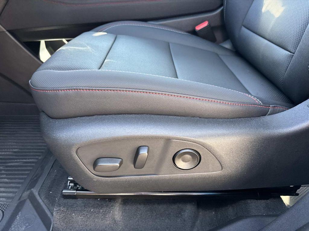 new 2026 Chevrolet Traverse car, priced at $55,980