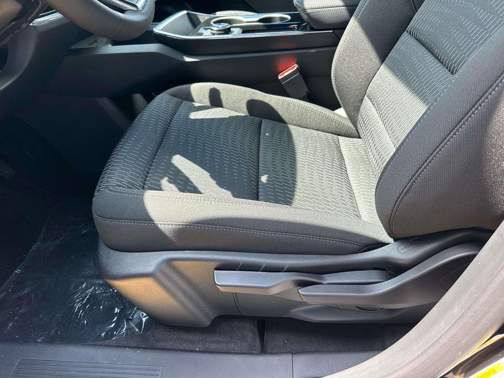 new 2026 Chevrolet Equinox car, priced at $30,810