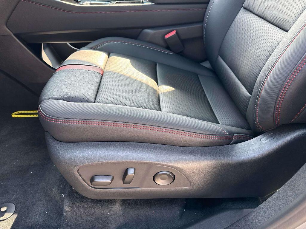 new 2026 Chevrolet Traverse car, priced at $56,335